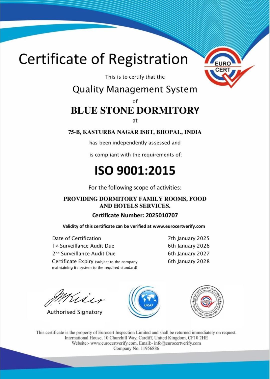 Blue Stone Dormitory โบปาล ภายนอก รูปภาพ